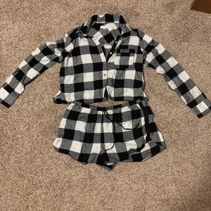 Women’s plaid pajama set